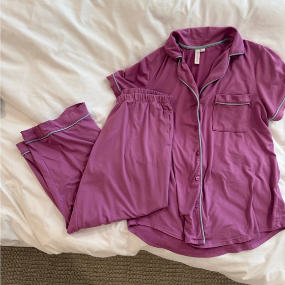 Joyspun Other - Women’s Short Sleeve Pajama Set in Dusty Rose with Contrast Piping